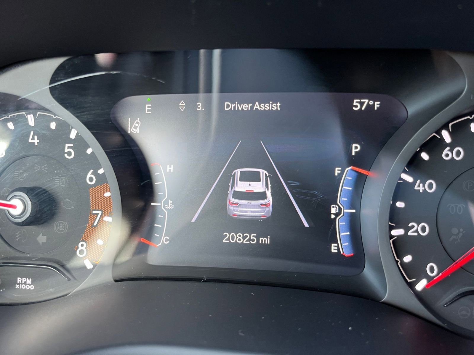 Used 2025 Jeep Compass Trailhawk image 41