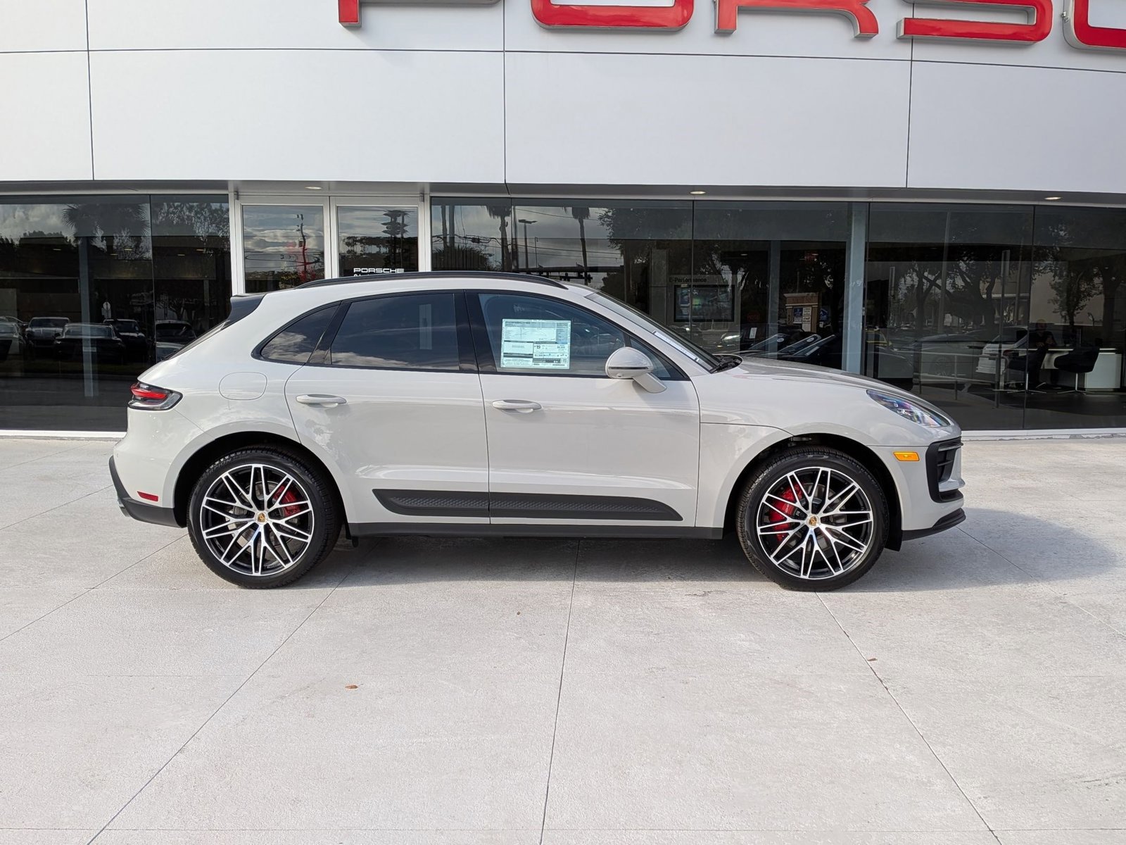 New 2026 Porsche Macan S image 8