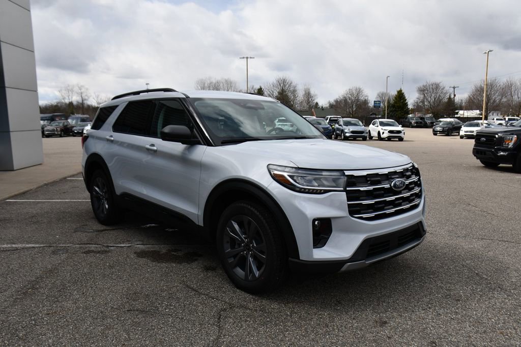Used 2026 Ford Explorer Active w/ Active Comfort Package image 9