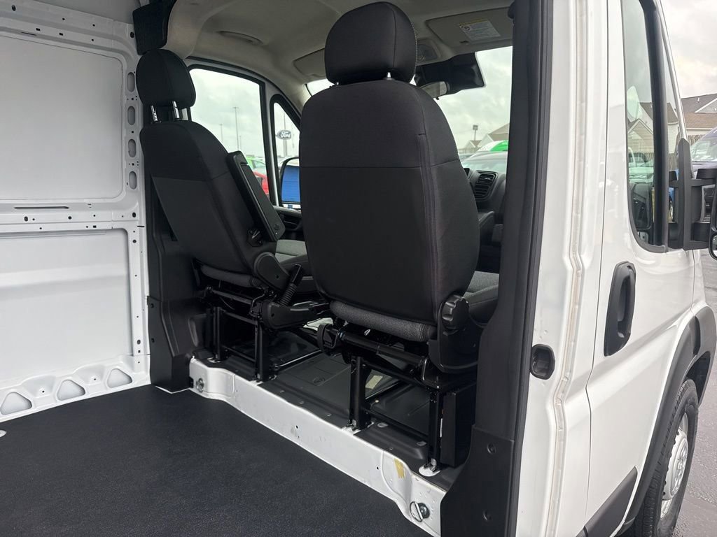 Used 2024 RAM ProMaster 2500 FWD image 28