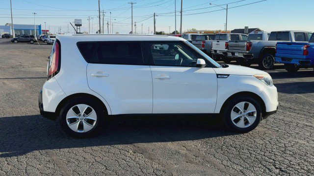 Used 2015 Kia Soul Base image 9