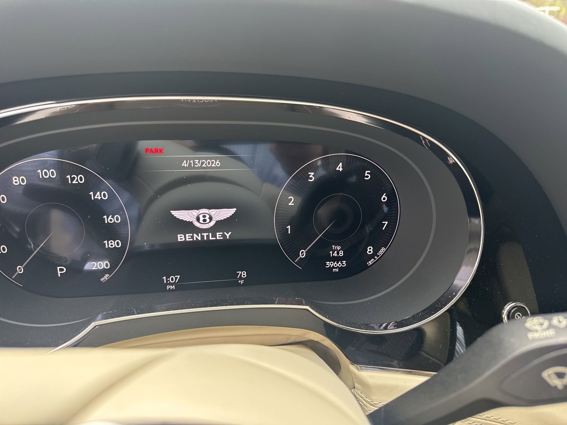 Used 2021 Bentley Bentayga image 7