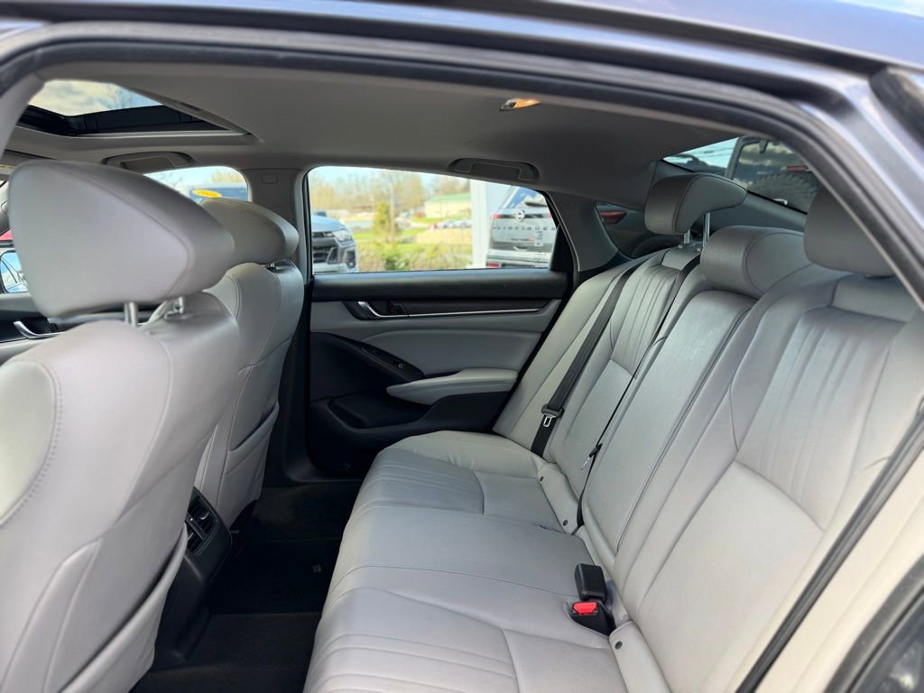 Used 2019 Honda Accord Touring image 6