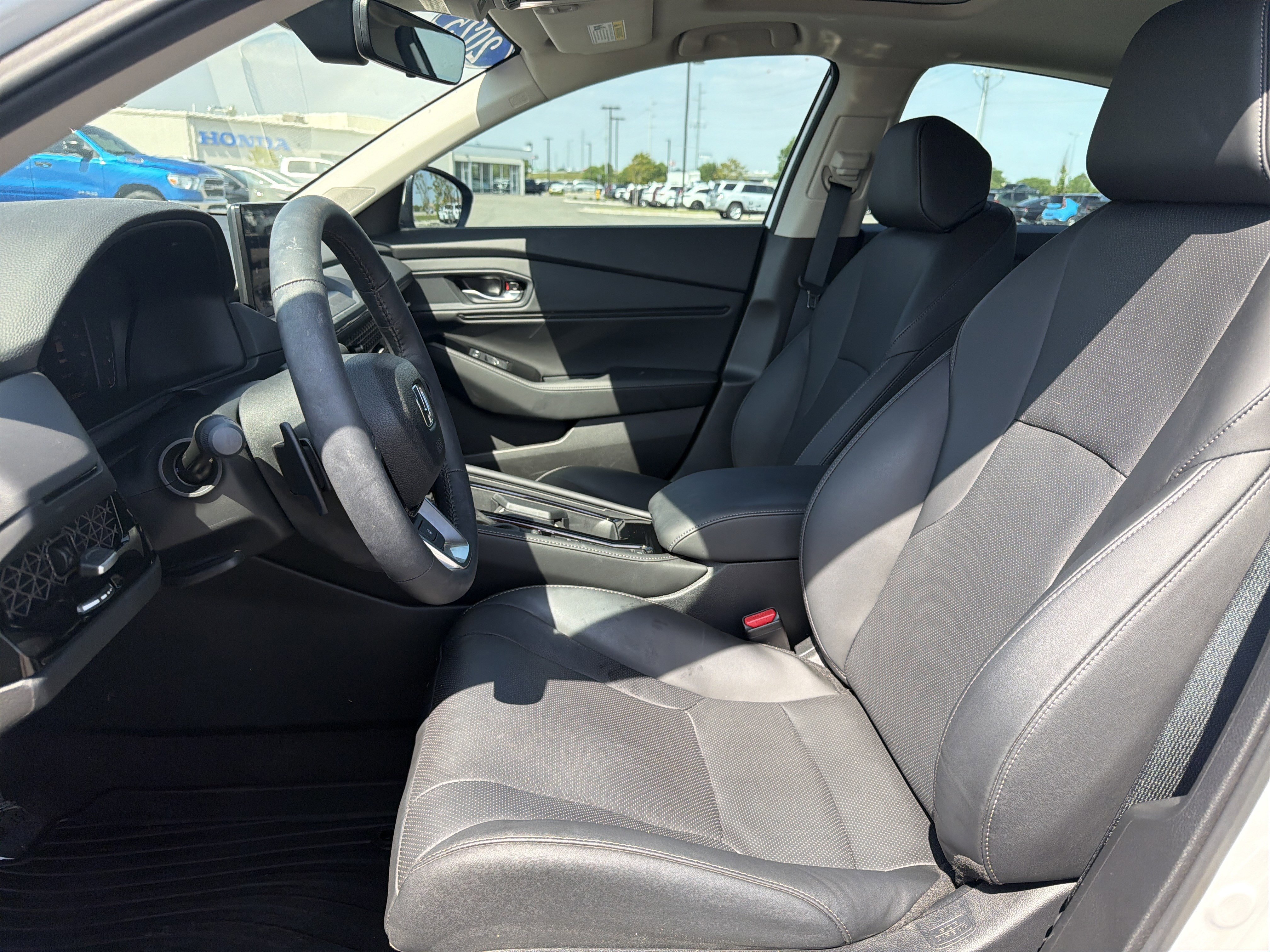 Certified 2025 Honda Accord Touring image 9