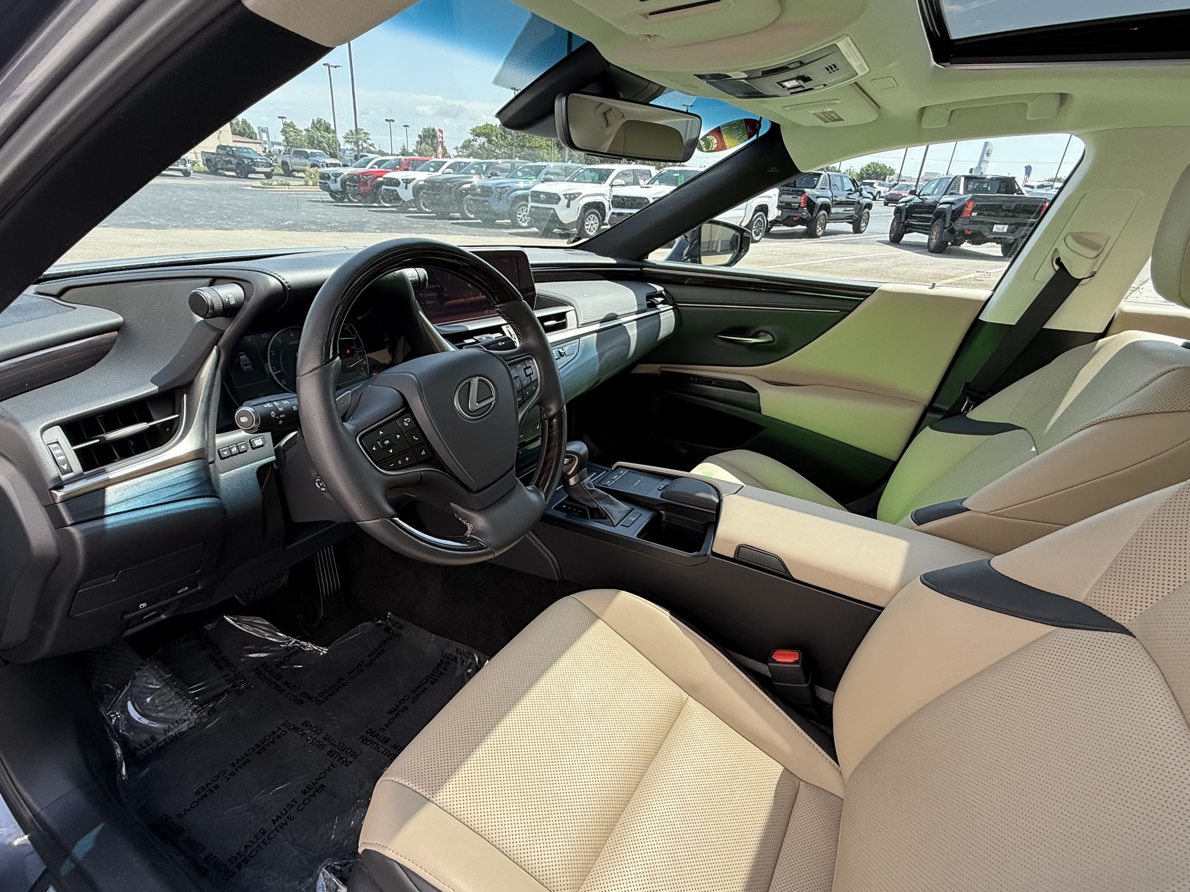 Used 2021 Lexus ES 250 w/ Premium Package AWD/4WD image 18