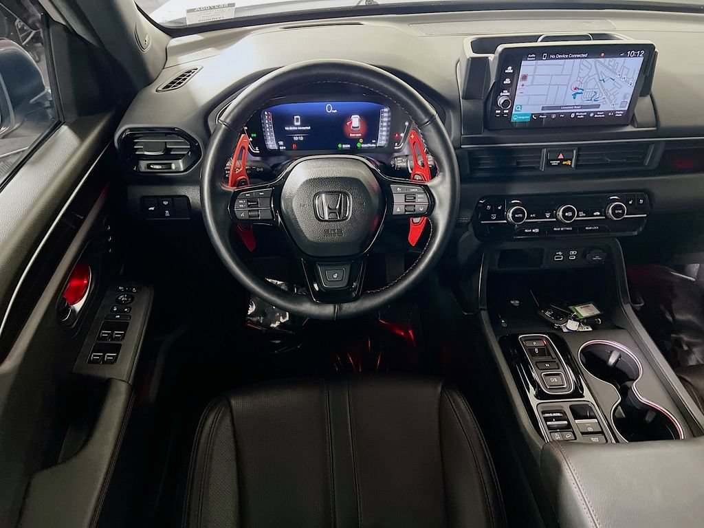 Used 2025 Honda Pilot Black Edition image 20