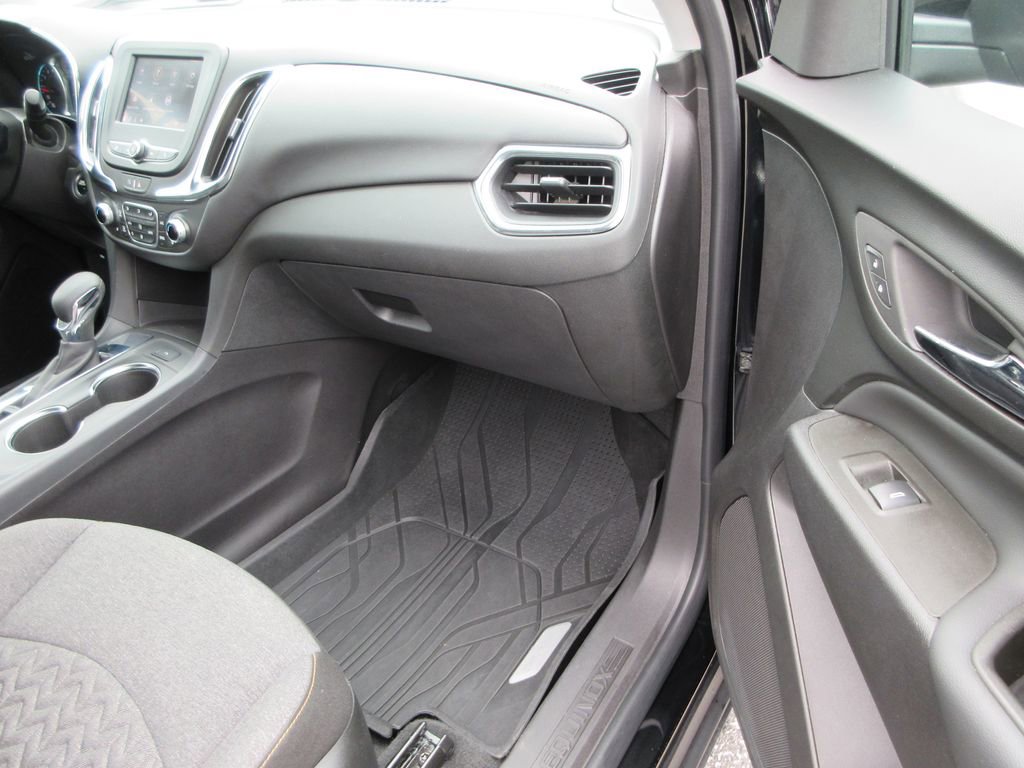 Used 2024 Chevrolet Equinox LT w/ LPO, Floor Liner Package FWD image 19