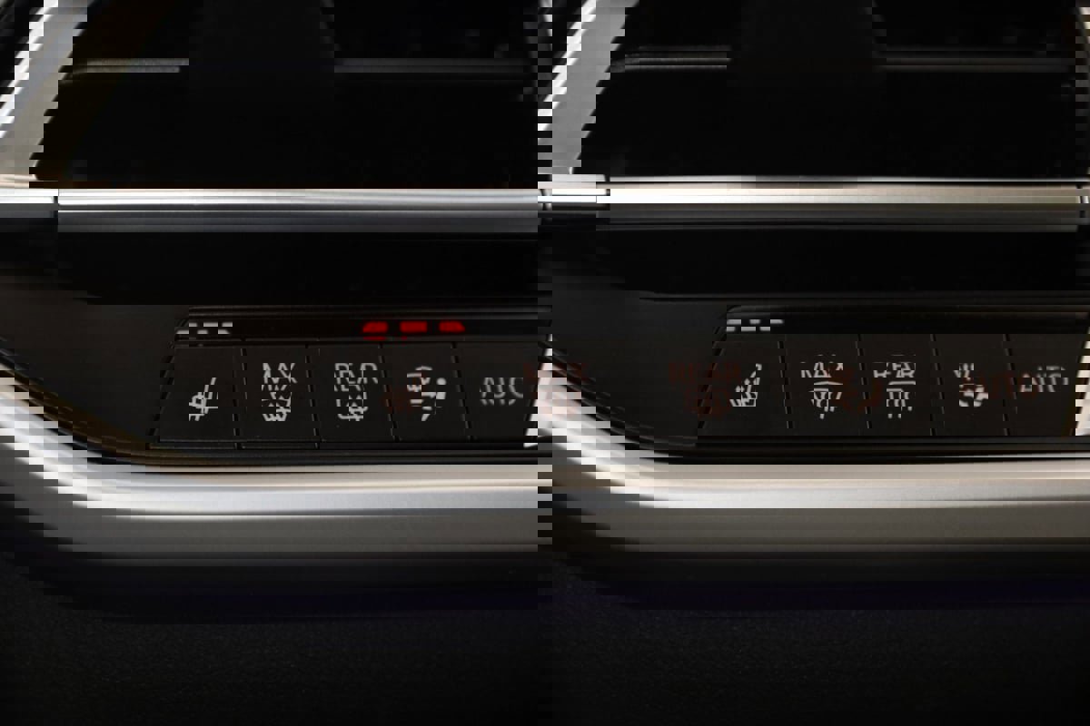 Used 2022 BMW X7 xDrive40i w/ Premium Package image 8