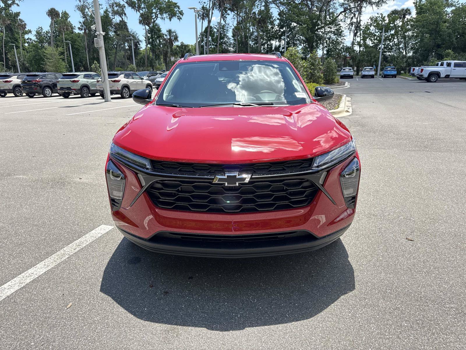 New 2026 Chevrolet Trax LT w/ Driver Confidence Package FWD image 8