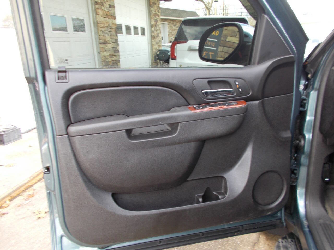 Used 2012 Chevrolet Avalanche LT w/ All-Star Edition image 10