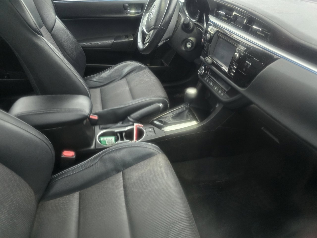 Used 2016 Toyota Corolla S image 14