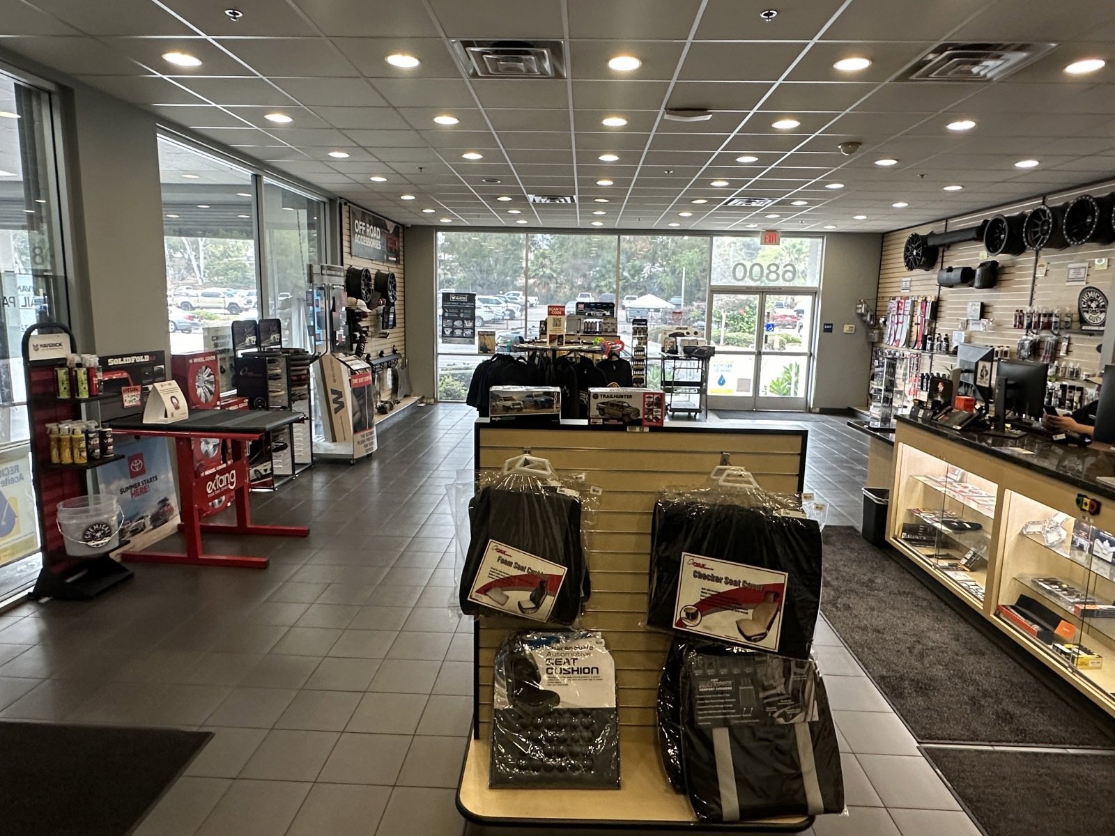 Used 2019 Toyota Tacoma SR image 30