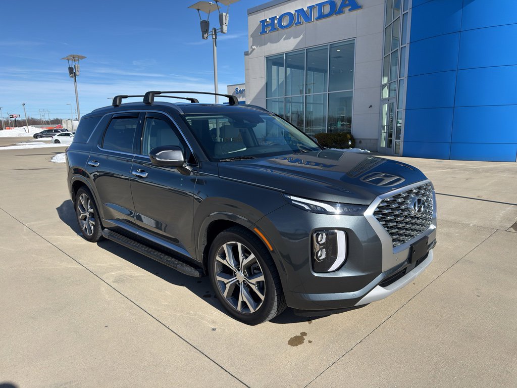 Used 2022 Hyundai Palisade Limited w/ Cargo Package image 3