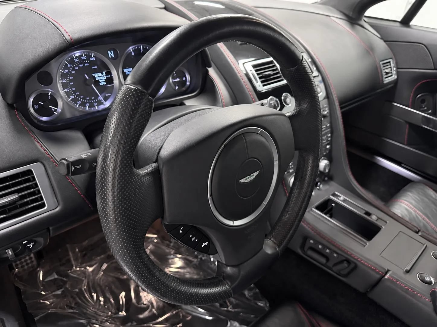 Used 2008 Aston Martin V8 Vantage Coupe RWD image 10