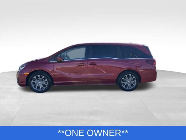 Certified 2025 Honda Odyssey Touring image 3