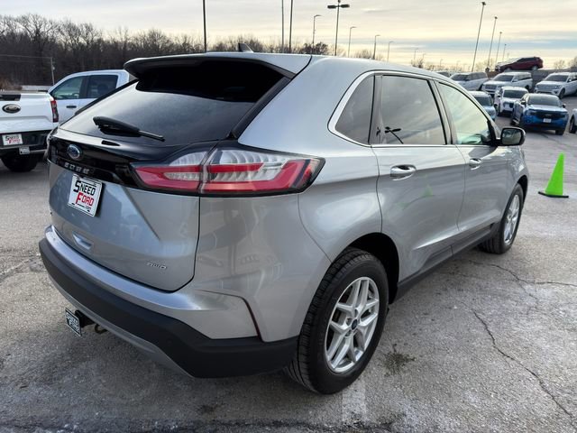 Used 2022 Ford Edge SEL w/ Convenience Package image 7