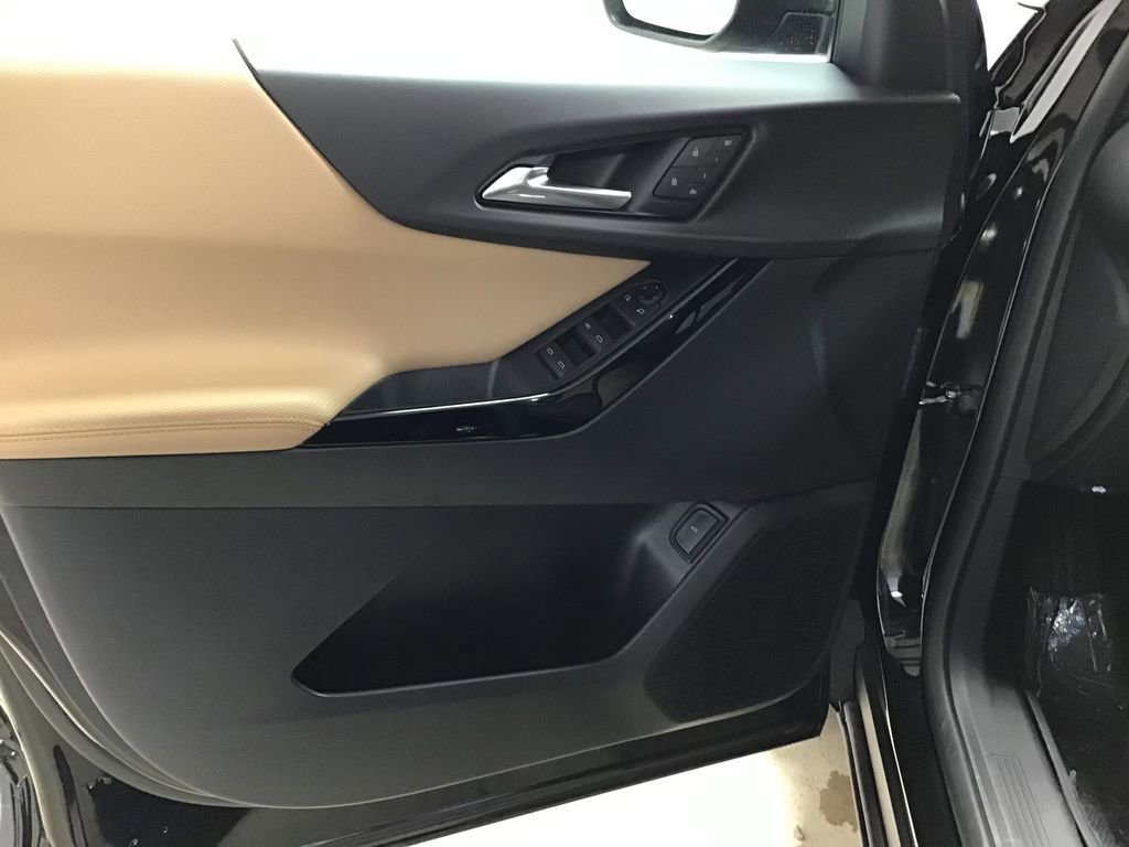 New 2026 Chevrolet Equinox ACTIV w/ Convenience Package III image 15