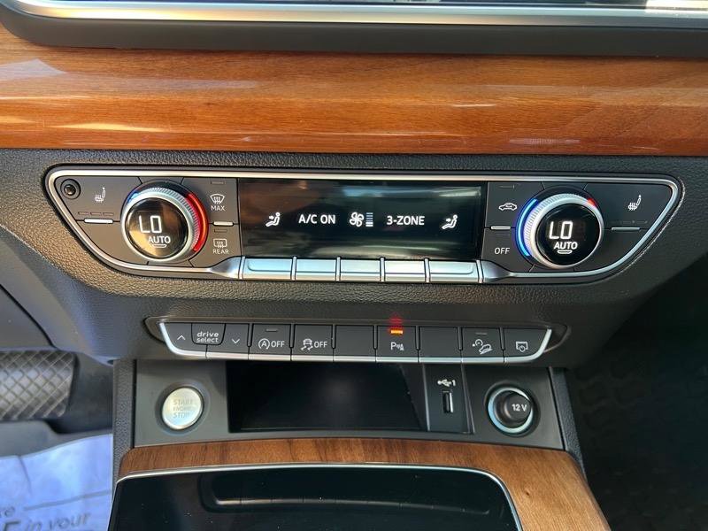Used 2022 Audi Q5 2.0T Premium w/ Convenience Package AWD/4WD image 22