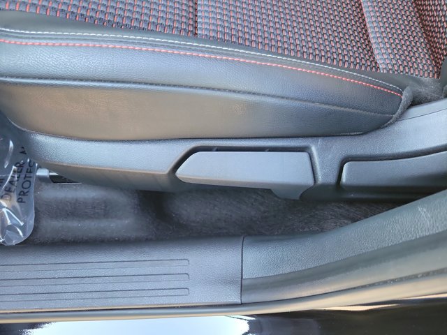 Used 2025 Nissan Kicks SR AWD/4WD image 20