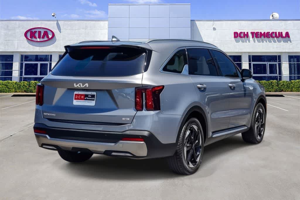 Certified 2025 Kia Sorento EX AWD/4WD image 4