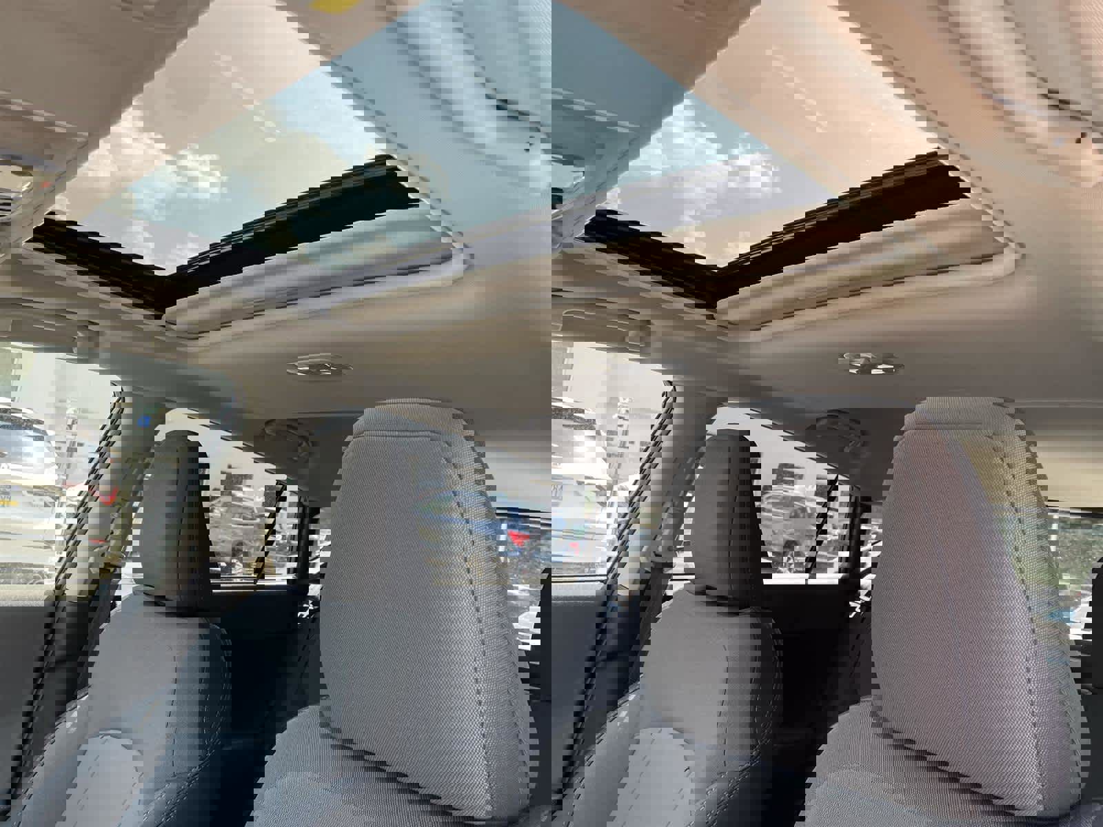 Used 2025 Subaru Crosstrek 2.0i Premium image 14