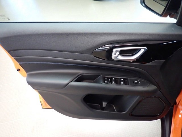 New 2026 Jeep Compass Limited image 15