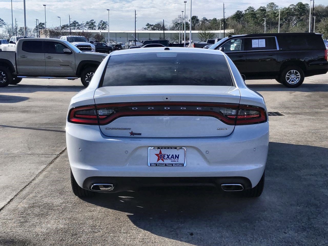 Used 2018 Dodge Charger SXT RWD image 5