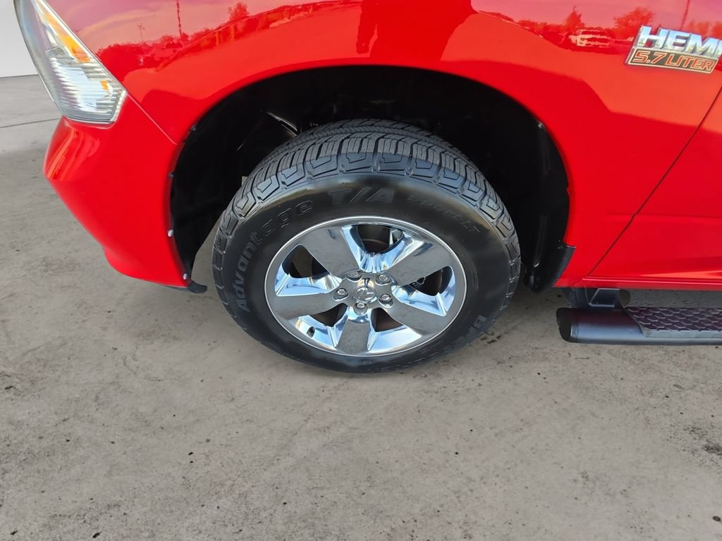 Used 2017 RAM 1500 Express AWD/4WD image 13