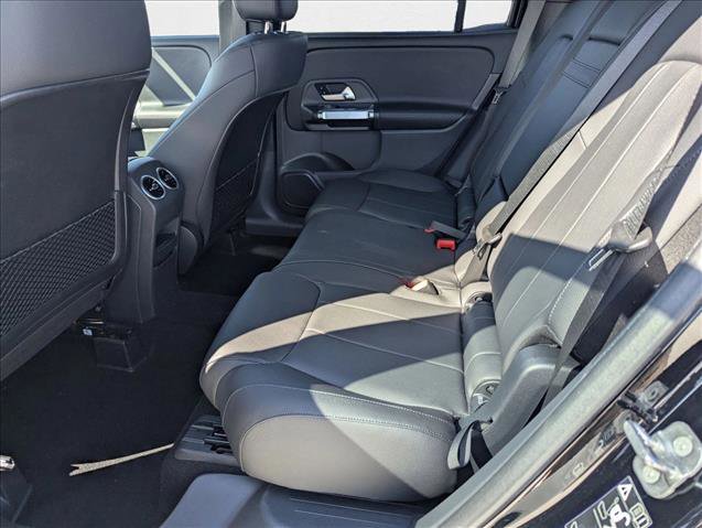New 2025 Mercedes-Benz GLB 250 image 25