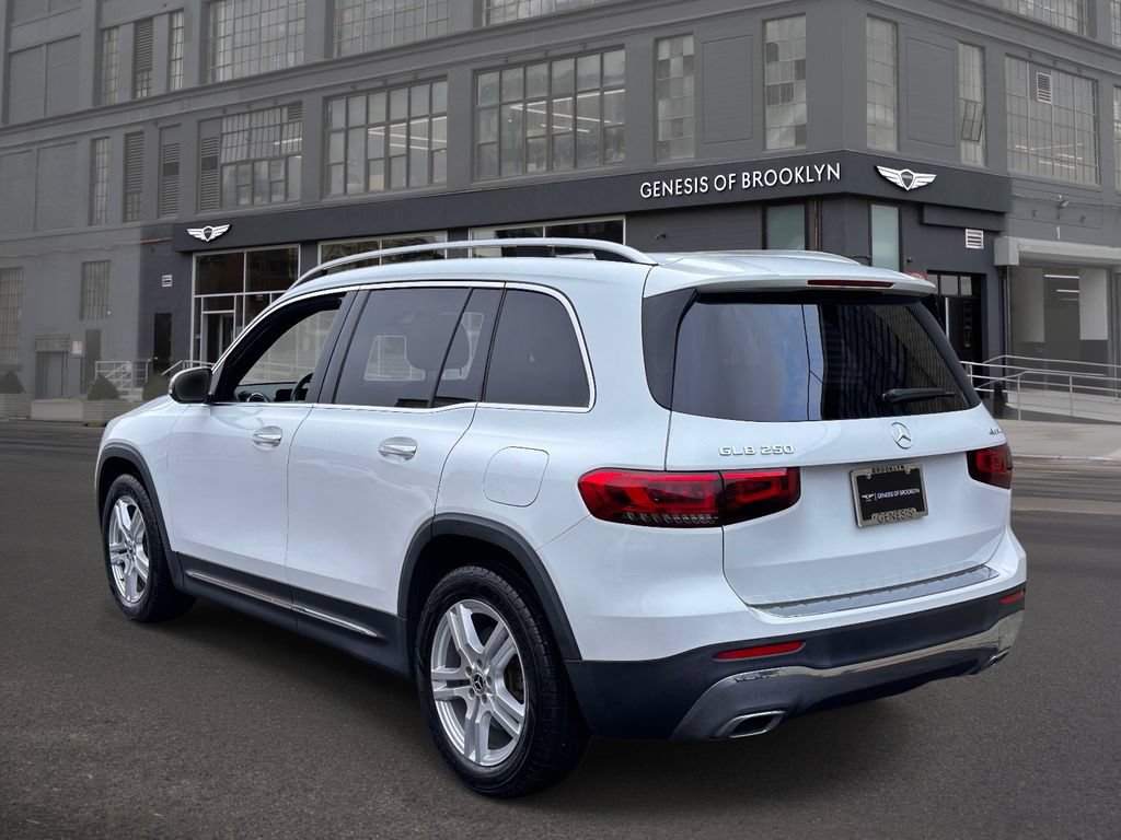 Used 2023 Mercedes-Benz GLB 250 4MATIC image 3