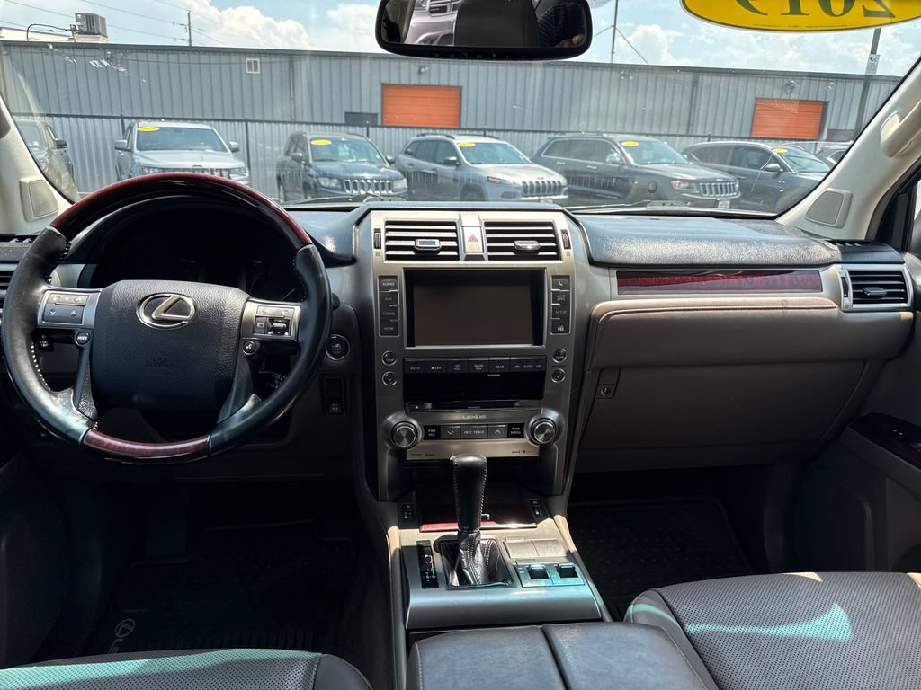 Used 2019 Lexus GX 460 AWD/4WD image 15