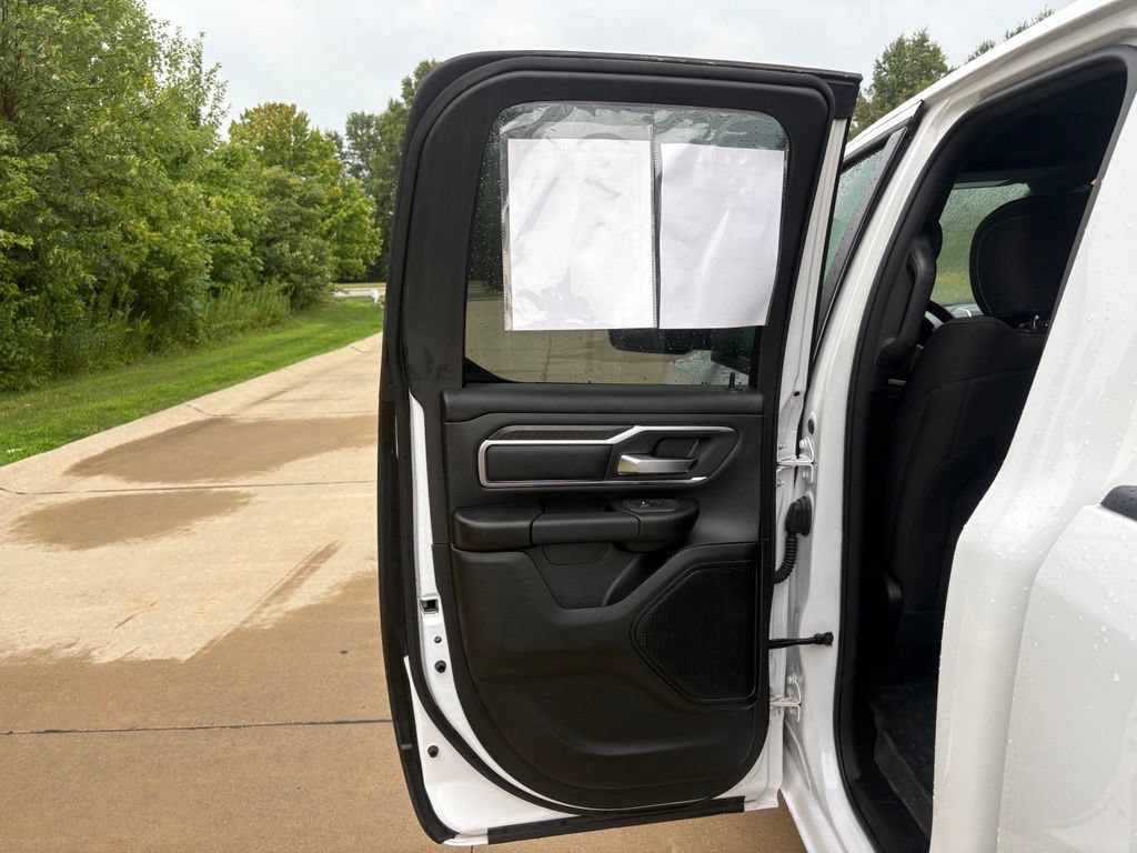 Used 2025 RAM 1500 Big Horn AWD/4WD image 38