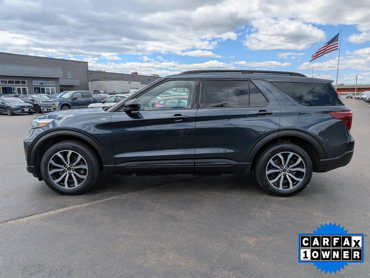 Certified 2022 Ford Explorer ST-Line w/ Class IV Trailer Tow Package AWD/4WD image 7