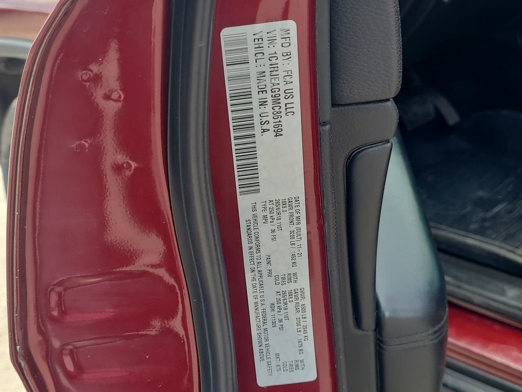 Used 2021 Jeep Grand Cherokee Laredo X RWD image 35