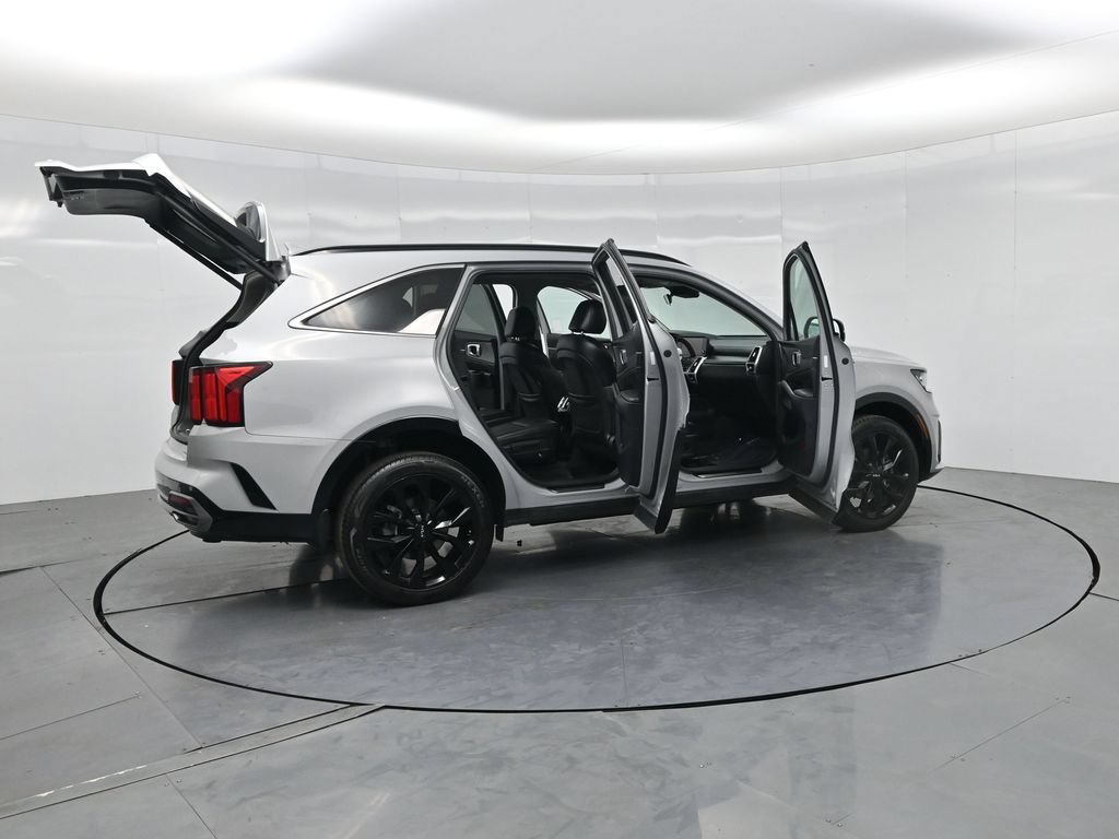 Used 2022 Kia Sorento SX AWD/4WD image 4