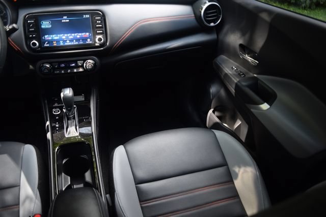 Used 2024 Nissan Kicks SR w/ SR Premium Package FWD image 14