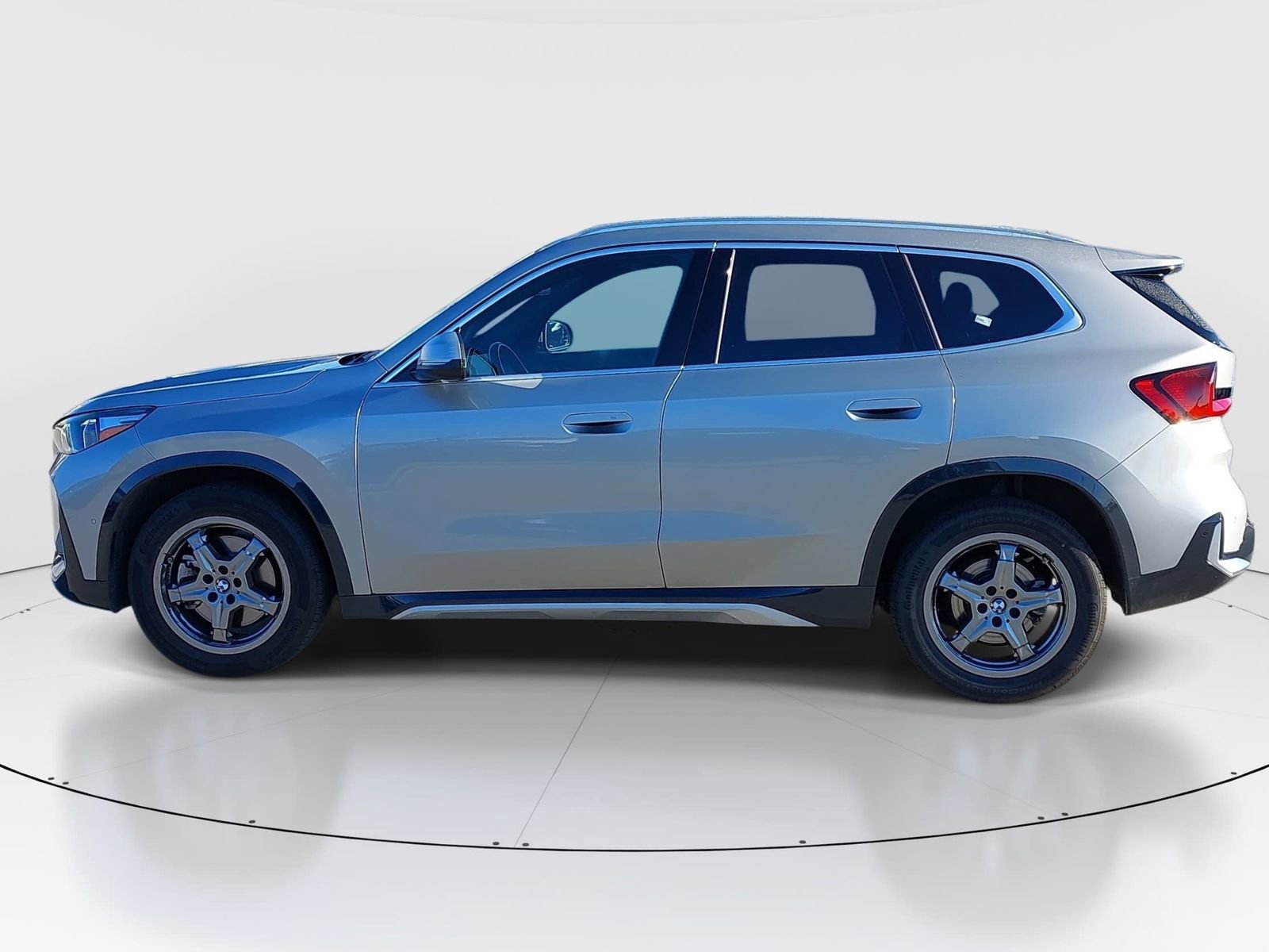 Used 2024 BMW X1 xDrive28i w/ Convenience Package image 8