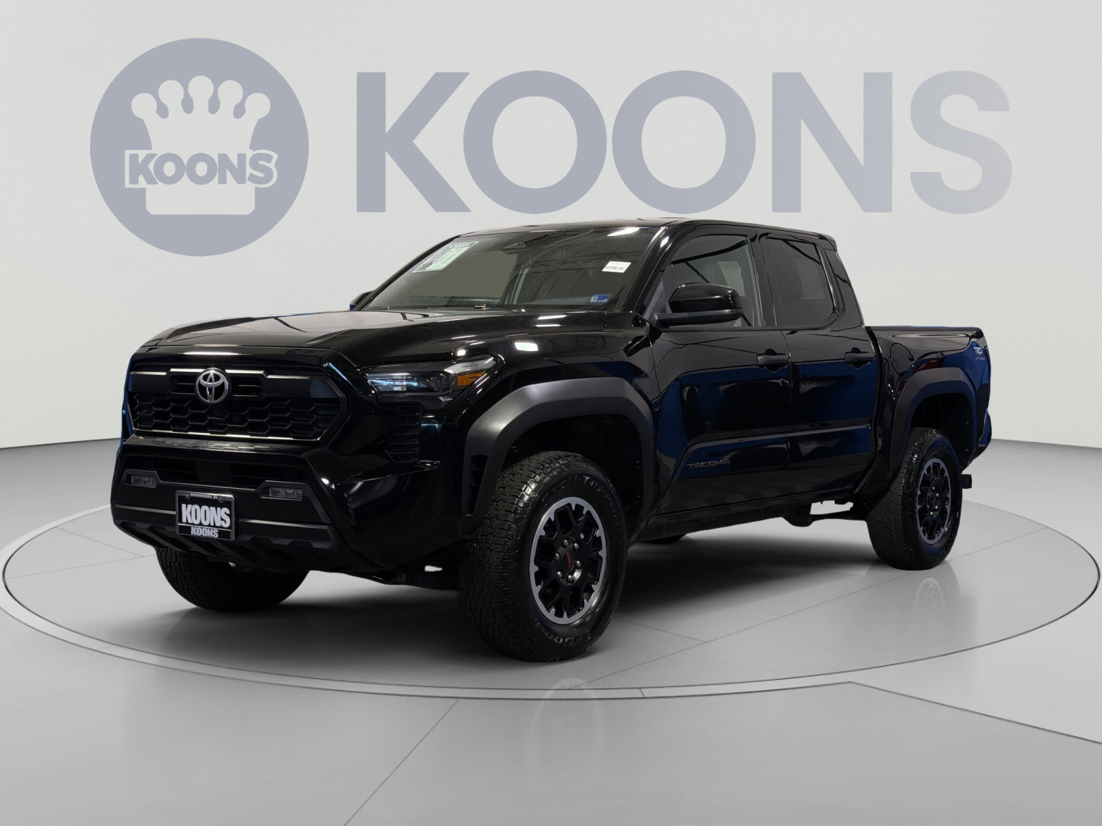Used 2025 Toyota Tacoma TRD Off-Road AWD/4WD image 1