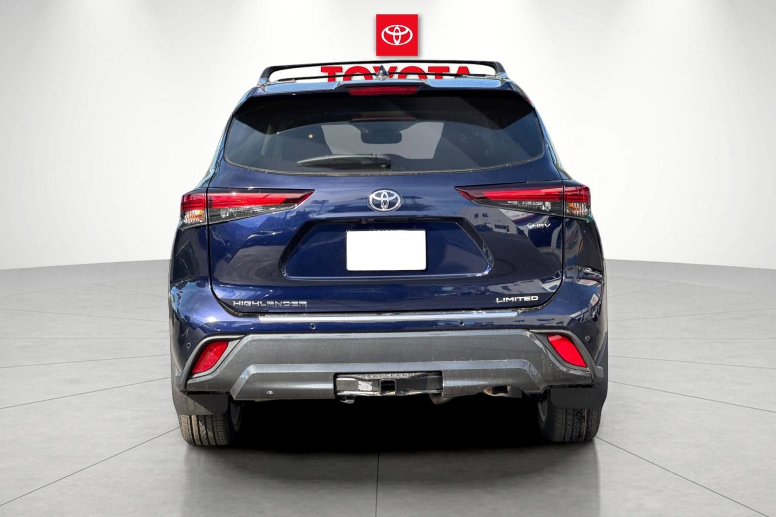 New 2026 Toyota Highlander Limited AWD/4WD image 4
