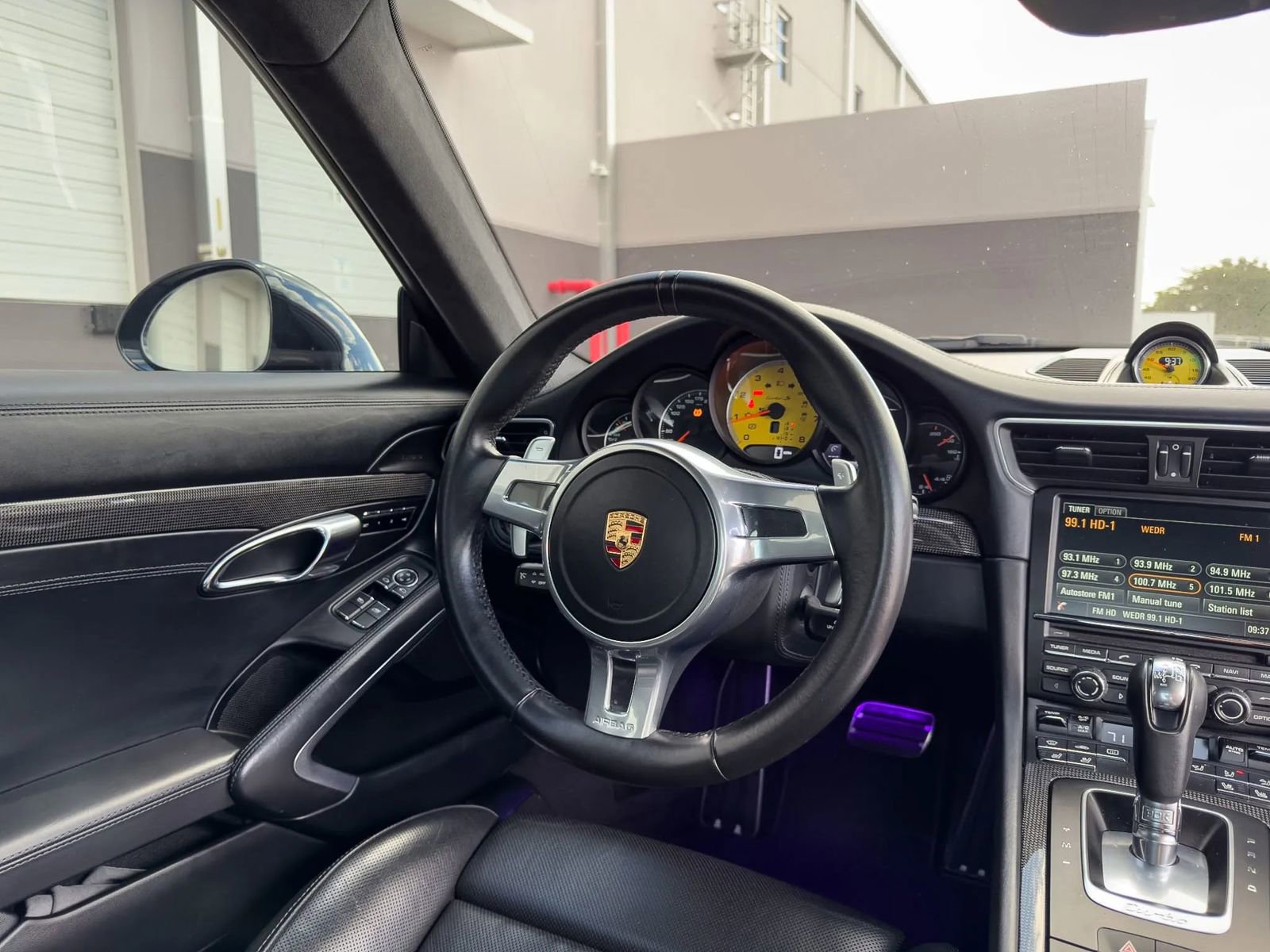 Used 2015 Porsche 911 Turbo S AWD/4WD image 40