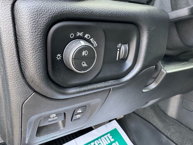 Used 2022 RAM 1500 Big Horn AWD/4WD image 14