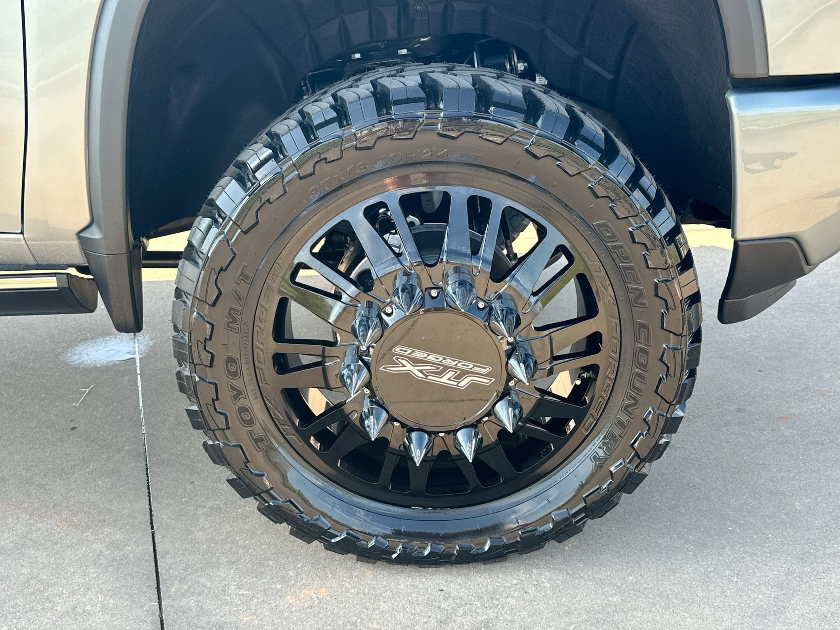 New 2026 Chevrolet Silverado 3500 High Country w/ Technology Package AWD/4WD image 10