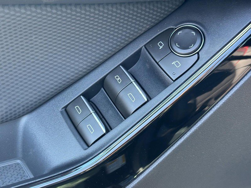 New 2026 Chevrolet Equinox RS w/ Safety and Technology Package image 11