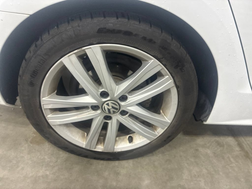 Used 2017 Volkswagen Jetta SEL FWD image 24