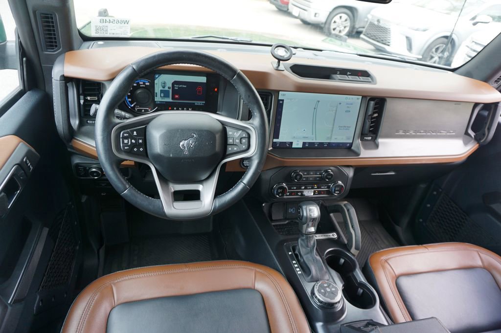Used 2024 Ford Bronco Outer Banks image 6