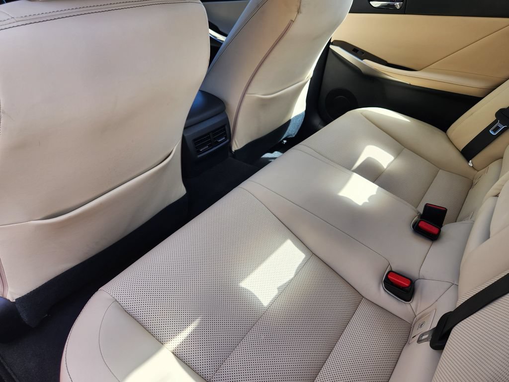 Used 2015 Lexus IS 250 w/ Navigation System Package RWD image 24