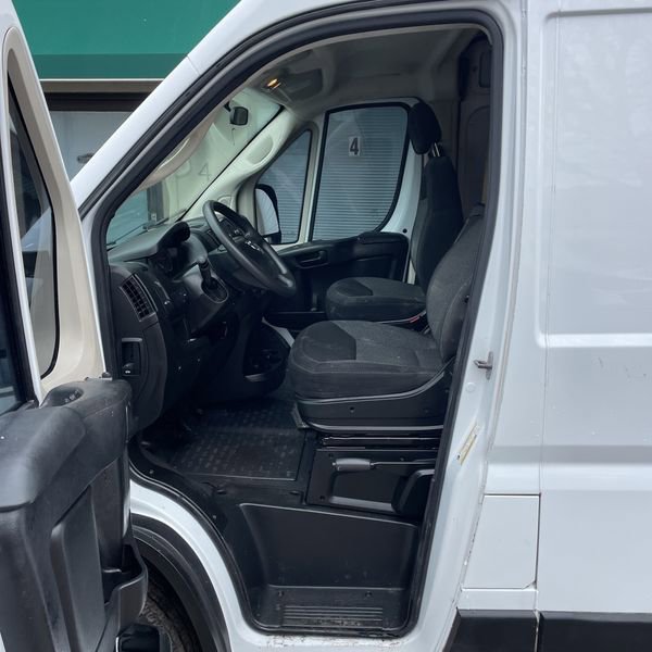 Used 2020 RAM ProMaster 1500 image 16