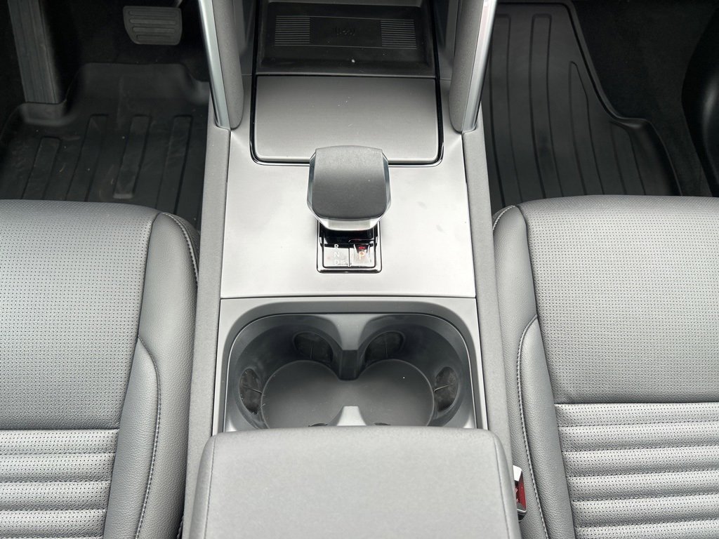 New 2025 Land Rover Discovery Sport S image 23