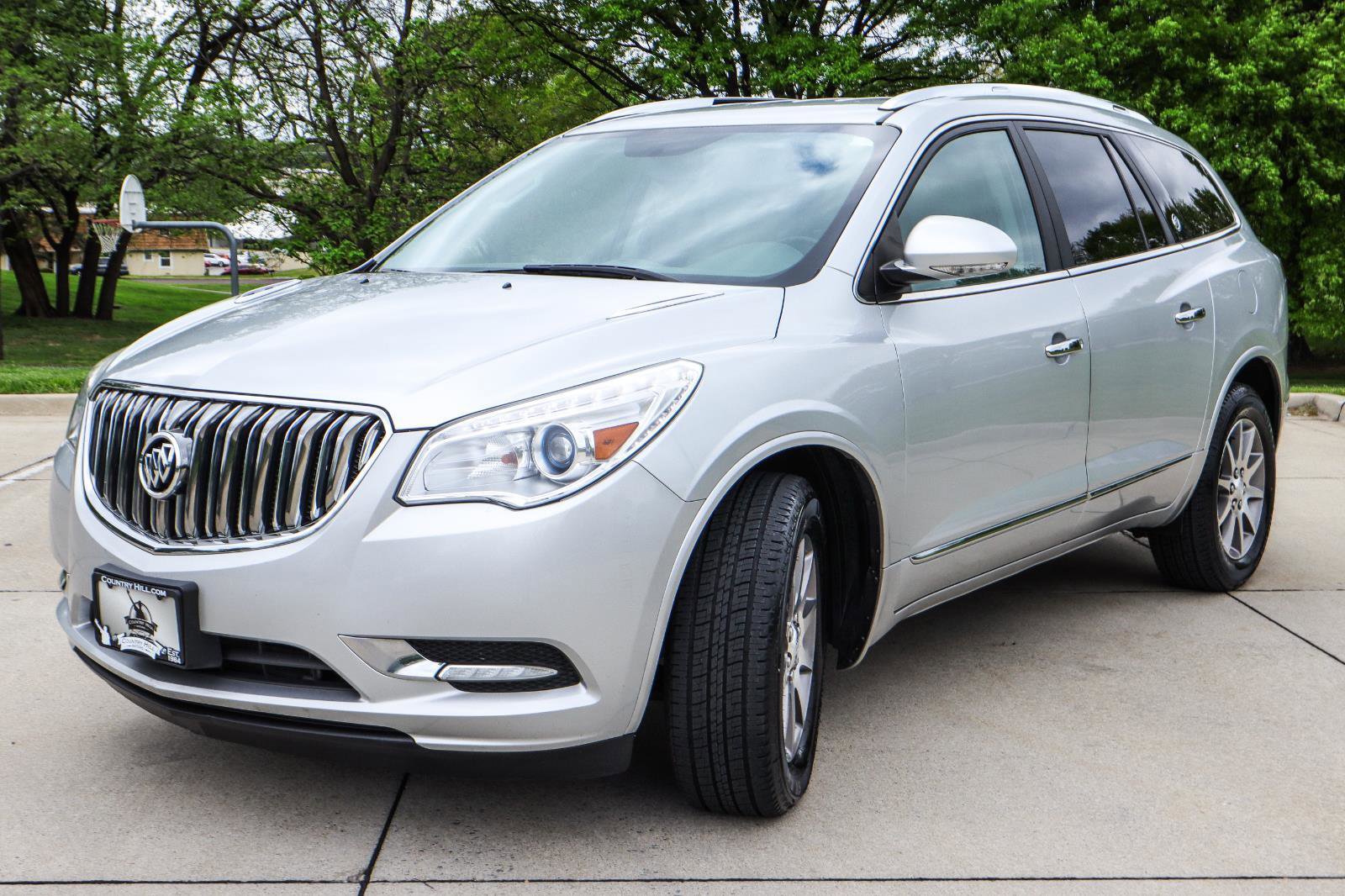 Used 2015 Buick Enclave Leather AWD/4WD image 3