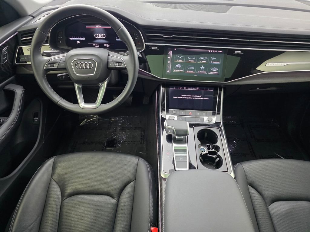Used 2023 Audi Q8 Premium Plus w/ Premium Plus Package AWD/4WD image 13
